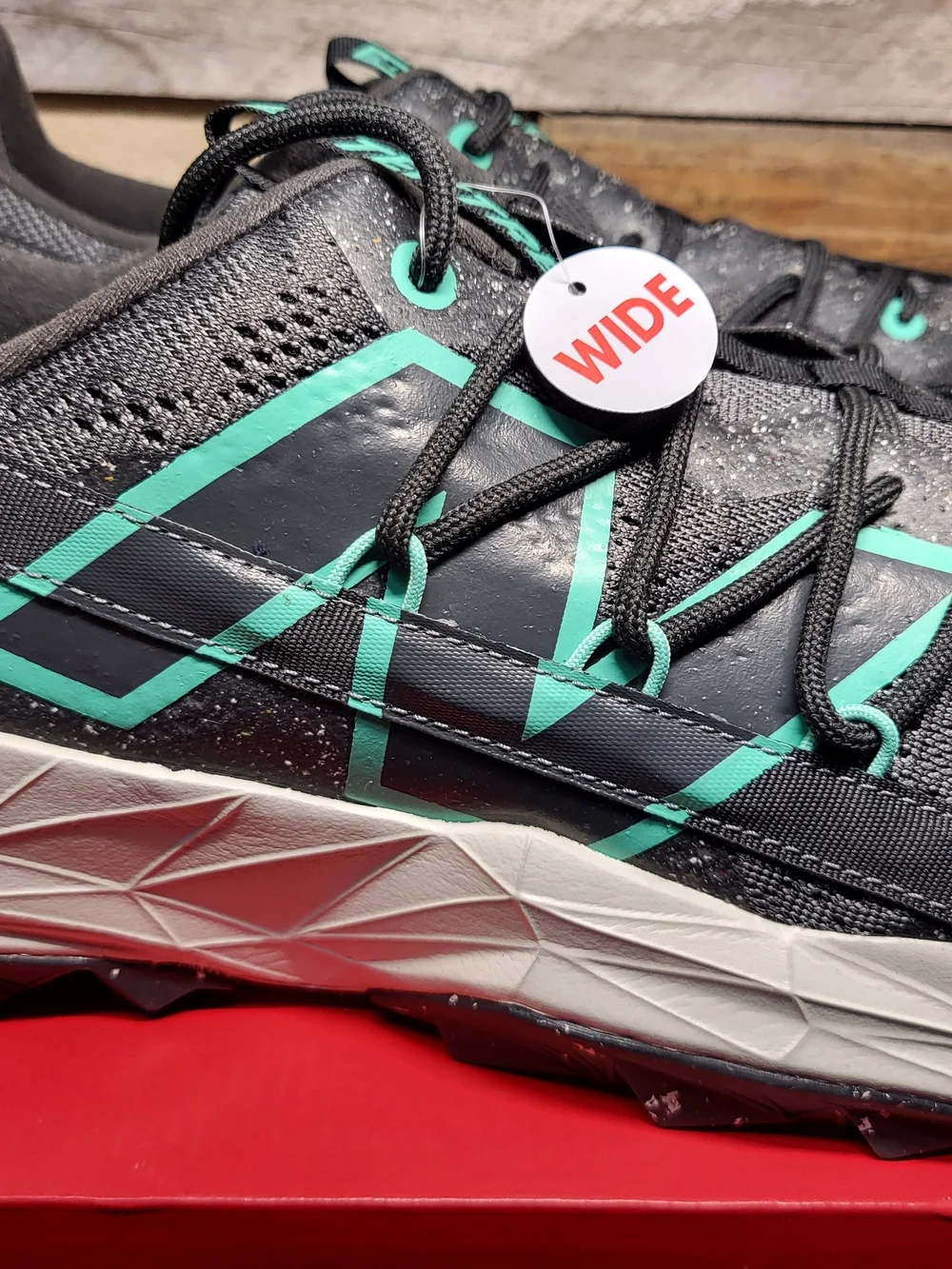 *NEW* New Balance Tektrel Trail Running Shoes Black Green Men's Size 12 WIDE 2E
